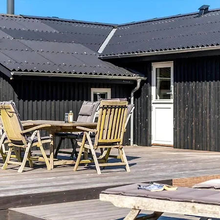 Hs015-henne-hovgardsvej-39 Holiday home Henne Strand
